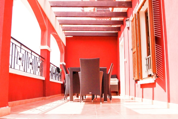 Foto van Modern vakantiehuis met privé zwembad - Vakantiehuis in Benidorm - Ambiance