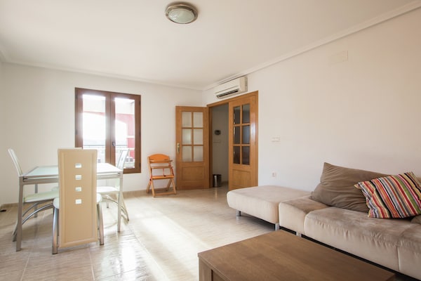 Foto van Modern vakantiehuis met privé zwembad - Vakantiehuis in Benidorm - LivingRoom