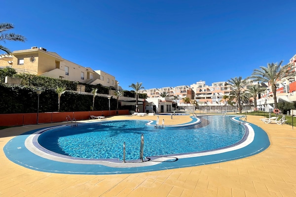 Foto van Appartement bij strand met zwembaden en jacuzzi - Vakantiehuis in Vera Playa - PoolOfHouse