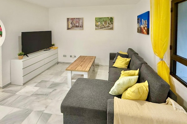 Foto van Appartement in Roquetas bij Strand - Vakantiehuis in Roquetas de Mar - LivingRoom