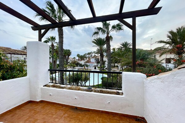 Foto van Appartement in Roquetas aan het strand en zwembad - Vakantiehuis in Roquetas de Mar - TerraceBalcony