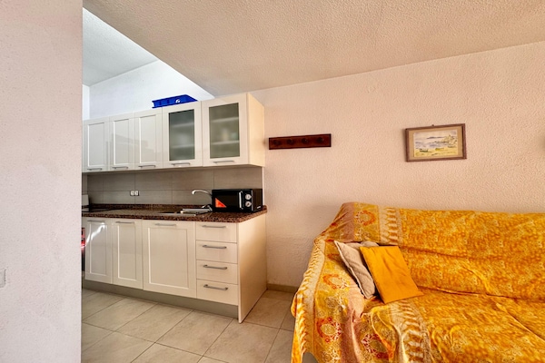 Foto van Appartement in Roquetas de Mar met terras - Vakantiehuis in Roquetas de Mar - Kitchen