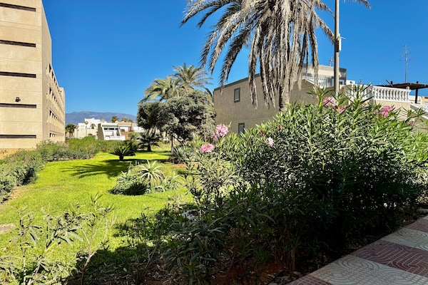 Foto van Appartement in Roquetas de Mar met terras - Vakantiehuis in Roquetas de Mar - GardenSummer