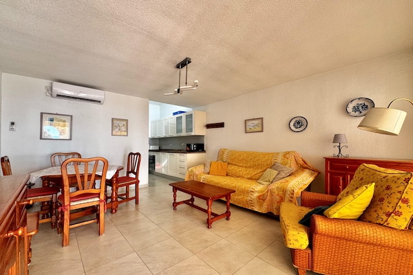 Foto van Appartement in Roquetas de Mar met terras - Vakantiehuis in Roquetas de Mar - LivingRoom