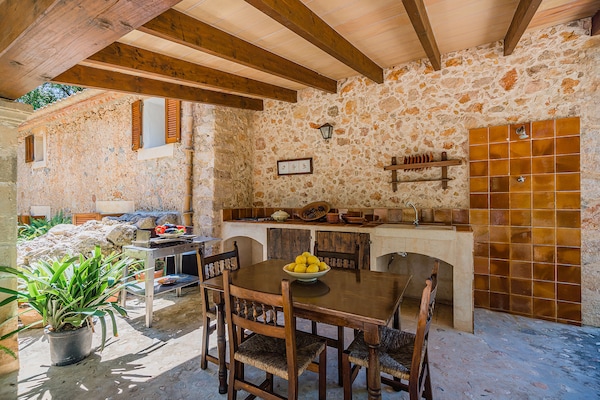 Foto van Bergvilla met groot zwembad - Vakantiehuis in Pollensa / Pollença - Facilities
