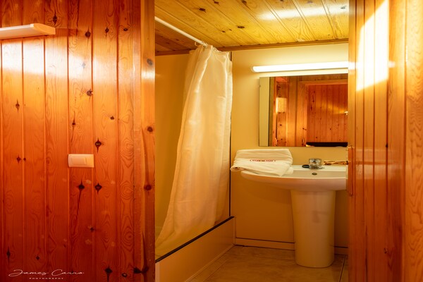Foto van Bungalow in Vilanova bij Middellandse Zee - Vakantiehuis in la Geltrú, Barcelona - BathRoom