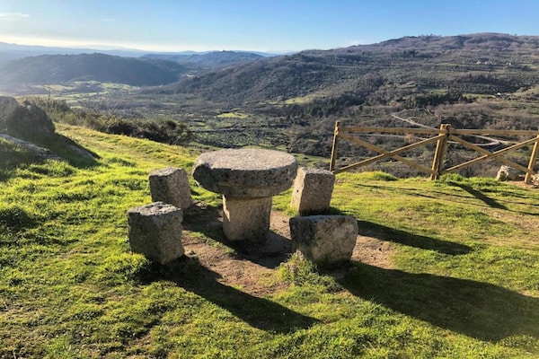 Foto van Vakantiehuis in Villamiel met uitzicht op de bergen - AreaSummer20KM