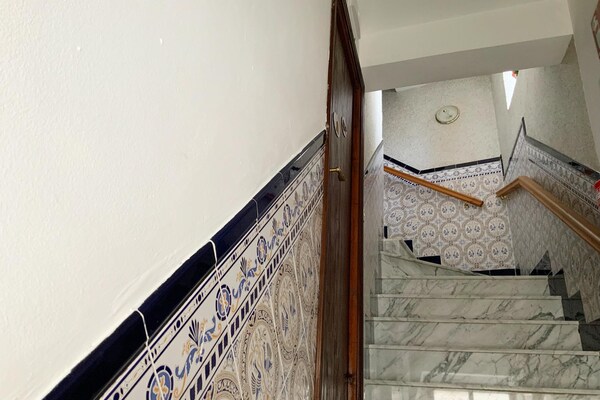 Foto van Vakantiehuis in Villamiel met uitzicht op de bergen - HallReception