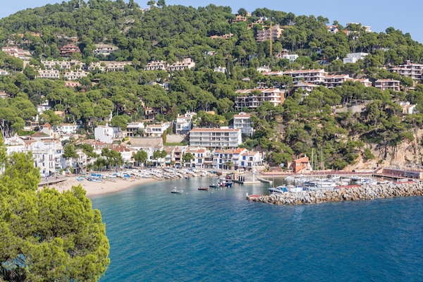 Foto van Appartement in Spanje bij Zandstrand - Vakantiehuis in Calella de Palafrugell, Llafranc - AreaSummer5KM