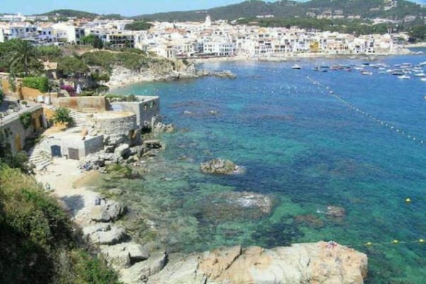 Foto van Appartement in Spanje bij Zandstrand - Vakantiehuis in Calella de Palafrugell, Llafranc - AreaSummer20KM