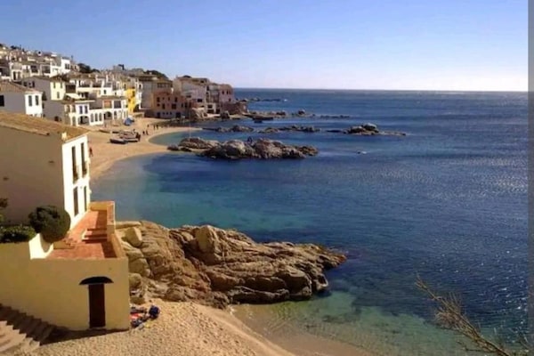 Foto van Appartement in Spanje bij Zandstrand - Vakantiehuis in Calella de Palafrugell, Llafranc - AreaSummer20KM