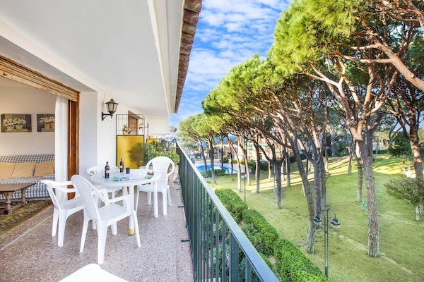 Foto van Appartement in Spanje bij Zandstrand - Vakantiehuis in Calella de Palafrugell, Llafranc - TerraceBalcony