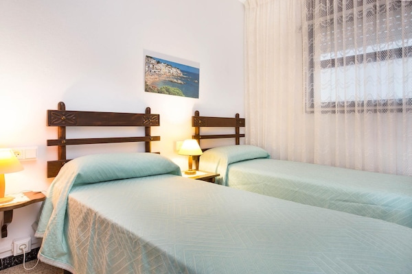 Foto van Appartement in Spanje bij Zandstrand - Vakantiehuis in Calella de Palafrugell, Llafranc - BedRoom