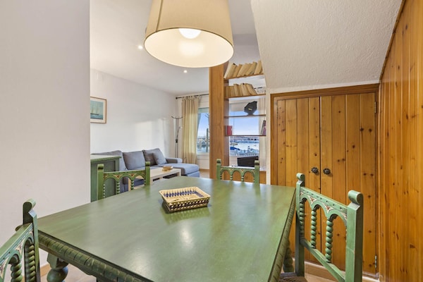Foto van Appartement in Spanje bij Strand & Zeezicht - Vakantiehuis in Llafranc - DiningRoom