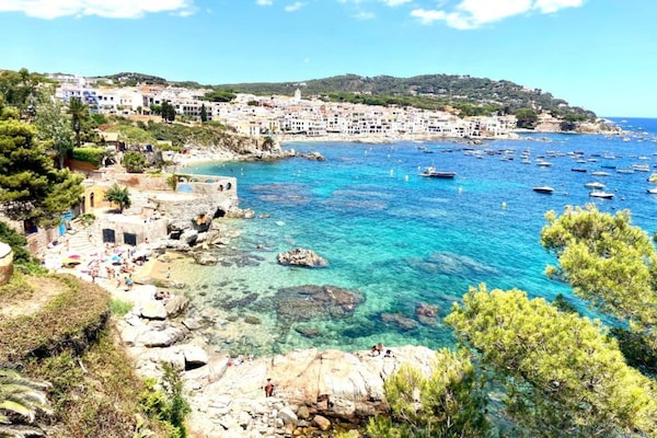 Foto van Appartement in Spanje bij Strand & Zeezicht - Vakantiehuis in Llafranc - AreaSummer20KM