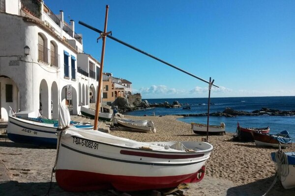 Foto van Appartement in Spanje bij Strand & Zeezicht - Vakantiehuis in Llafranc - AreaSummer20KM