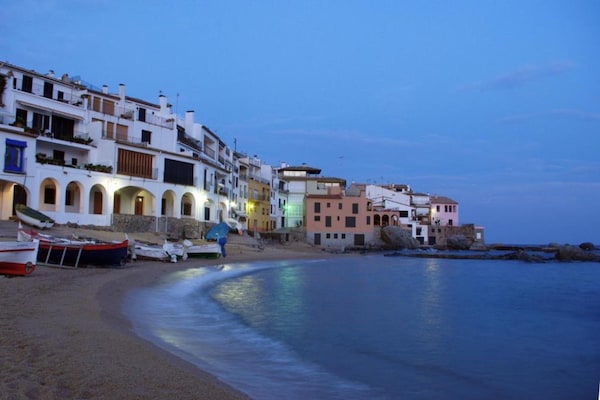 Foto van Appartement in Spanje bij Strand & Zeezicht - Vakantiehuis in Llafranc - AreaSummer20KM