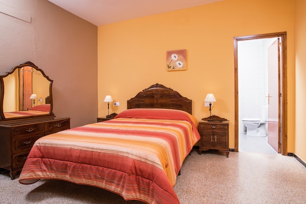 Foto van Vakantiehuis in St Pere Pescador met Zwembad - Vakantiehuis in Sant Pere Pescador - BedRoom