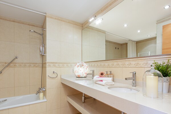 Foto van Appartement in Empuriabrava met Zeezicht - Vakantiehuis in Empuriabrava - BathRoom