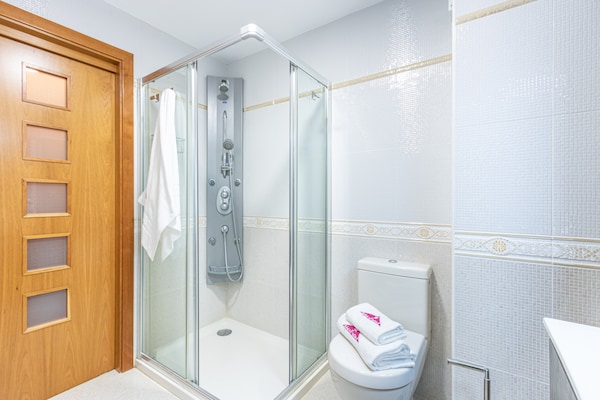 Foto van Appartement in Empuriabrava bij Aiguamolls - Vakantiehuis in Empuriabrava - BathRoom