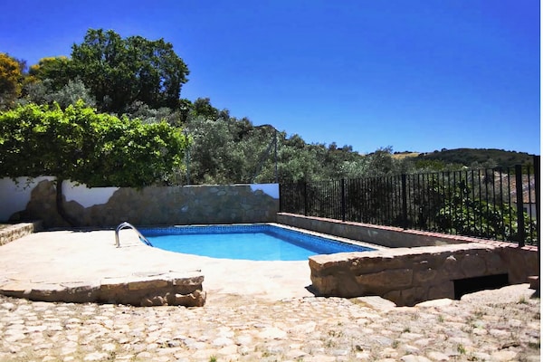 Foto van Landelijk huisje met zwembad - Vakantiehuis in Los Nogales - Landing