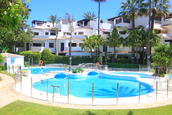 Foto van Appartement aan het strand met jacuzzi en zwembad - Vakantiehuis in Marbella - PoolOfHouse