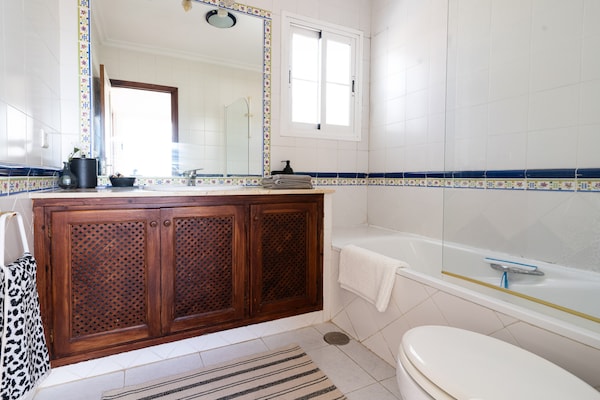 Foto van Huis in Marbella bij het Strand - Vakantiehuis in Marbella - BathRoom