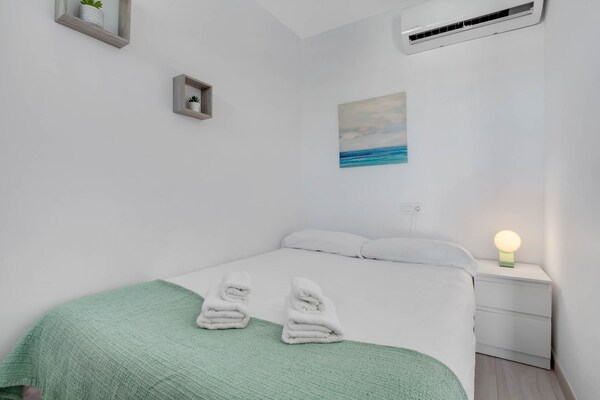 Foto van Appartement aan het strand met terras - Vakantiehuis in Torremolinos - BedRoom