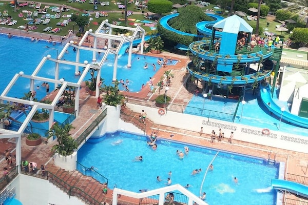Foto van Appartement aan het strand met terras - Vakantiehuis in Benalmádena - PoolOfHouse