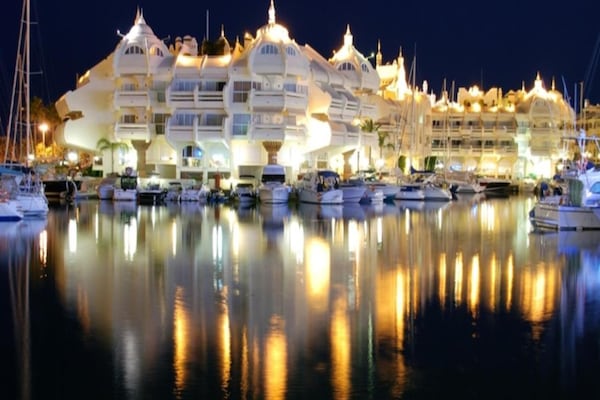 Foto van Appartement aan het strand met terras - Vakantiehuis in Benalmádena - ExteriorSummer