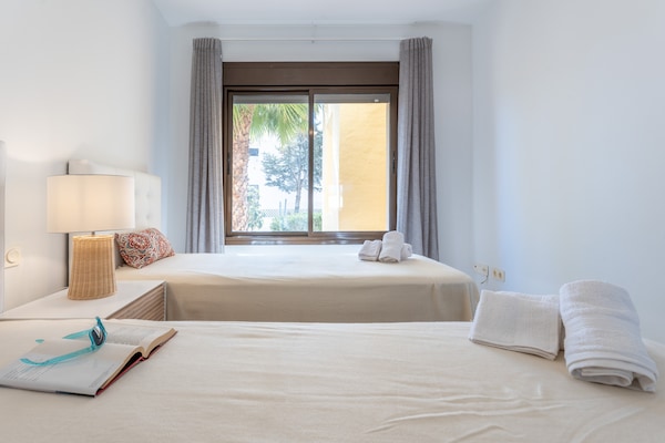 Foto van Appartement in Manilva met gedeeld zwembad - Vakantiehuis in Manilva - BedRoom