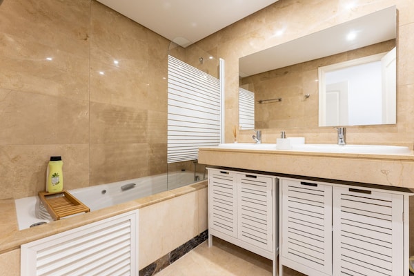 Foto van Appartement in Manilva met gedeeld zwembad - Vakantiehuis in Manilva - BathRoom