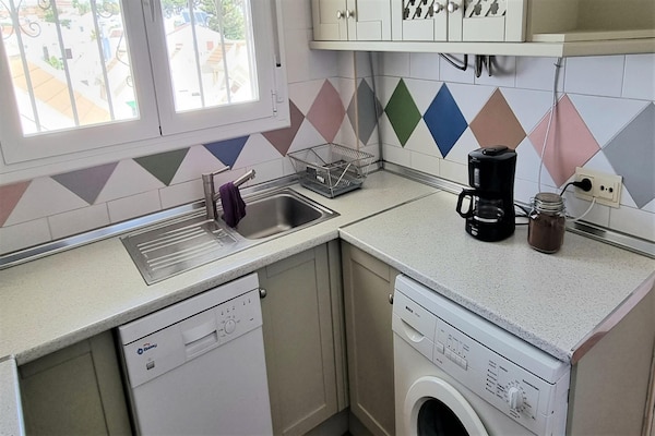 Foto van Appartement in Nerja bij Carabeillo Strand - Vakantiehuis in Nerja - Kitchen