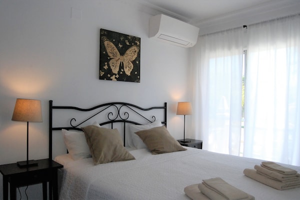 Foto van Appartement in Nerja bij Burriana Strand - Vakantiehuis in Nerja - BedRoom