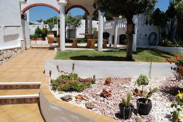 Foto van Appartement in Nerja bij Burriana Strand - Vakantiehuis in Nerja - AreaSummer1KM