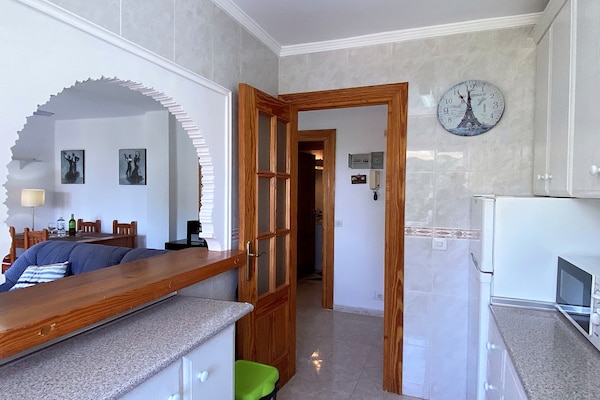 Foto van Appartement in Nerja bij Burriana Strand - Vakantiehuis in Nerja - Kitchen