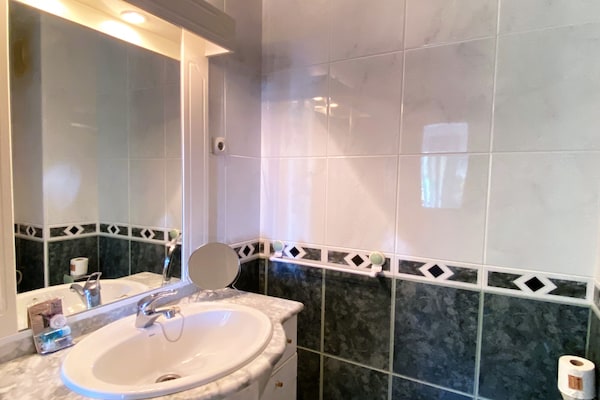 Foto van Appartement in Nerja bij Burriana Strand - Vakantiehuis in Nerja - BathRoom