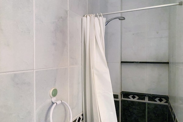 Foto van Appartement in Nerja bij Burriana Strand - Vakantiehuis in Nerja - BathRoom