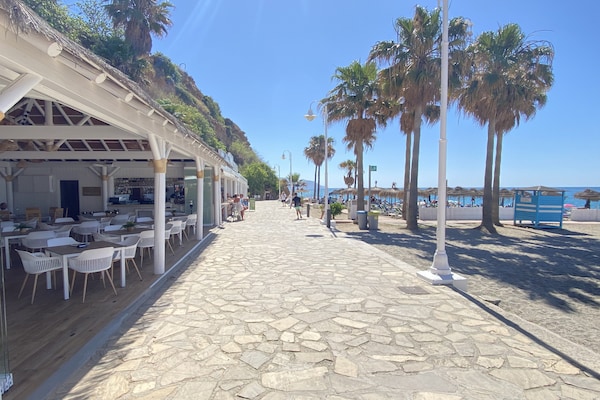Foto van Appartement in Nerja bij Burriana Strand - Vakantiehuis in Nerja - AreaSummer1KM