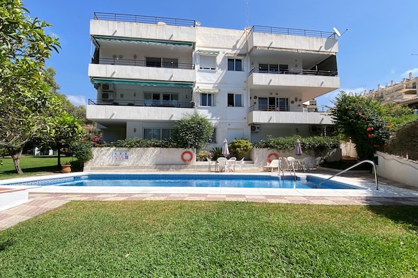 Foto van Appartement in Nerja bij Burriana Strand - Vakantiehuis in Nerja - ExteriorSummer