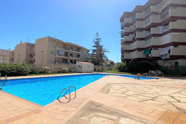 Foto van Appartement in Nerja met Zeezicht en Zwembad - Vakantiehuis in Nerja - PoolOfHouse