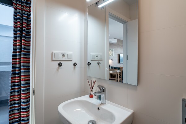 Foto van Appartement in Nerja met zeezicht - Vakantiehuis in Nerja - BathRoom