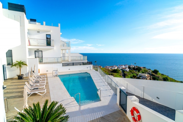 Foto van Appartement in Nerja met zeezicht - Vakantiehuis in Nerja - ExteriorSummer