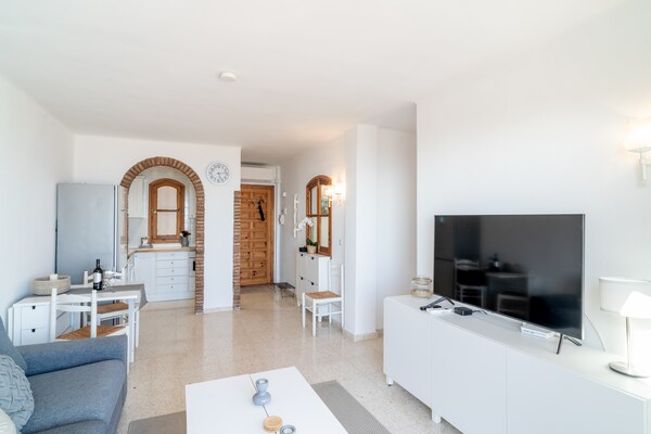 Foto van Appartement in Nerja met Zeezicht & Zwembad - Vakantiehuis in Nerja - DiningRoom