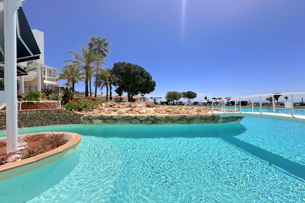 Foto van Appartement in Nerja met Zeezicht & Zwembad - Vakantiehuis in Nerja - PoolOfHouse