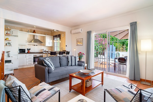 Foto van Villa in Tamango Hill bij Playa Güilche - Vakantiehuis in Torrox Costa - LivingRoom