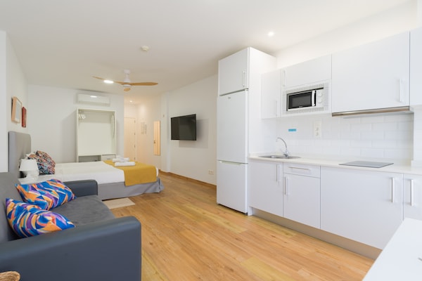 Foto van Strandappartement Las Palmas bij Las Canteras - Vakantiehuis in Las Palmas de Gran Canaria - LivingRoom