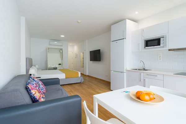 Foto van Strandappartement Las Palmas bij Las Canteras - Vakantiehuis in Las Palmas de Gran Canaria - LivingRoom
