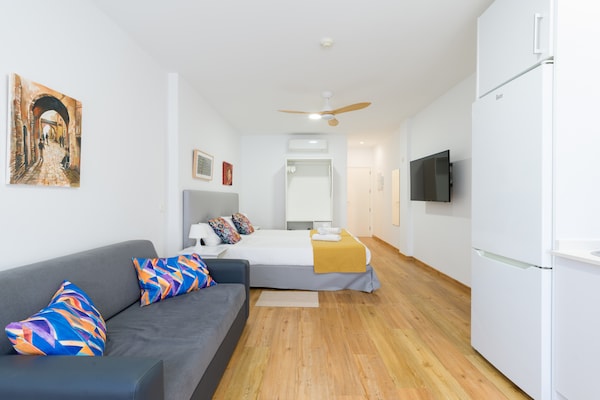 Foto van Strandappartement Las Palmas bij Las Canteras - Vakantiehuis in Las Palmas de Gran Canaria - LivingRoom