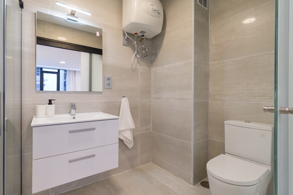 Foto van Studio bij Las Canteras Strand, Gran Canaria - Vakantiehuis in Las Palmas de Gran Canaria - BathRoom